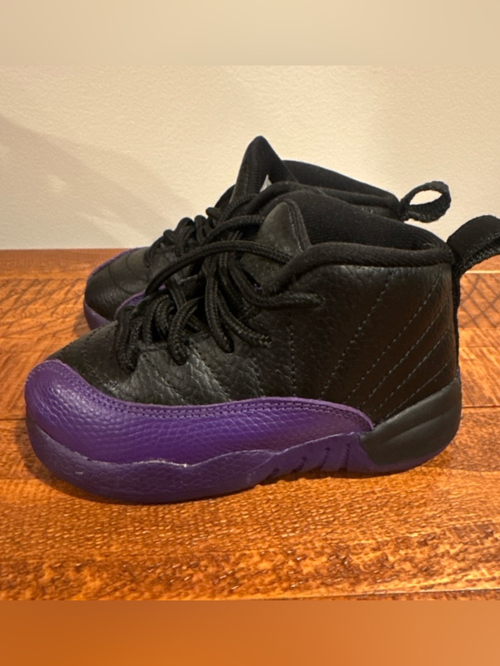 Jordan Kids Black and Purple Retro Sneakers